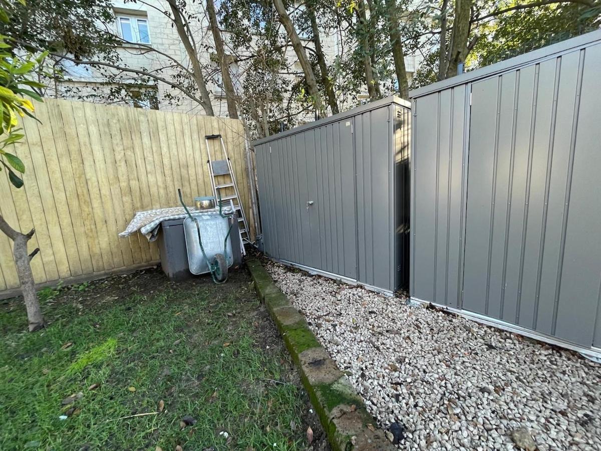 Villa Glass And Wood Designer With Garden In Centertown Montpellier